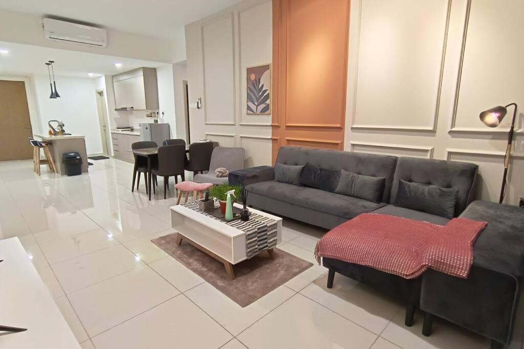 Southkey Mosaic By Comfort Places Management Johor Bahru Luaran gambar